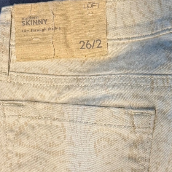 Loft Women Modern Skinny Pants Size 26 / 2 - Picture 4 of 5
